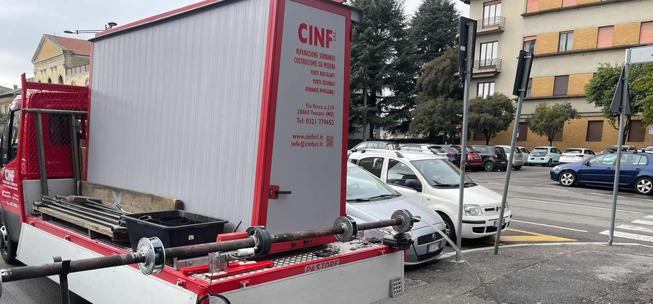 CINF srl: Riparazione e Costruzione serrande avvolgibili a Borgomanero, preventivo, offerta, prezzo